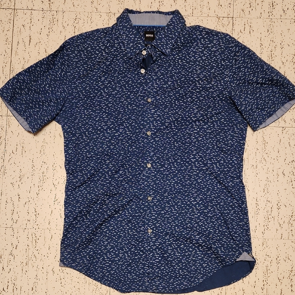 Hugo Boss Navy Blue Bird Pattern Button Down Short Sleeve Casual Dress Shirt